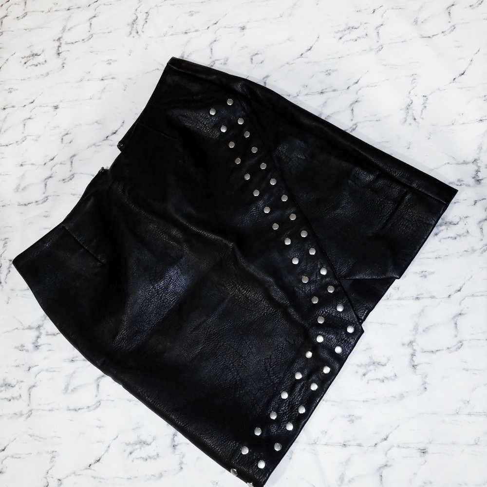 Sale! mini skirt 🔥🔥🔥